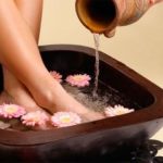 Солевые ванны для ног при отеках и варикозном расширении вен