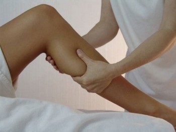Причины и лечение тяжести в ногах у женщин